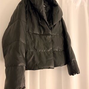 Zara Black Cropped Puffer Jacket